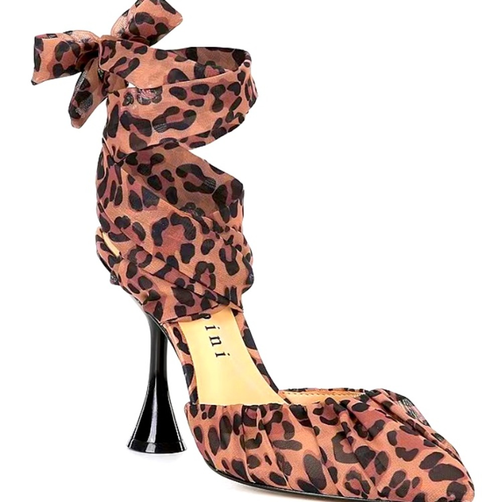 Gianni Bini beautiful shoe!